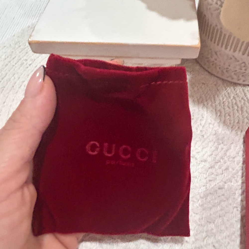 Gucci Gold Compact Mirror GWP - NIB - Picture 5 of 7